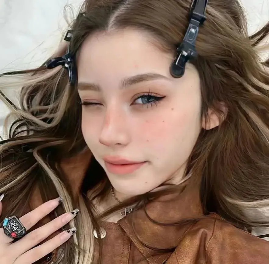 觅迹追踪 海报