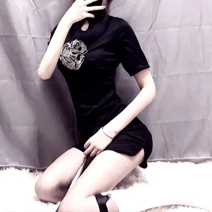 污碳 海报